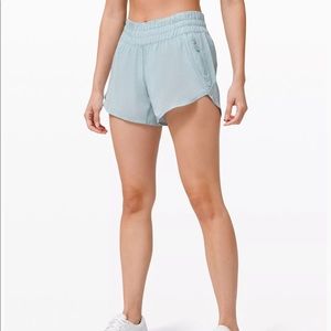Lululemon Tracker Shorts V in Hazy Jade